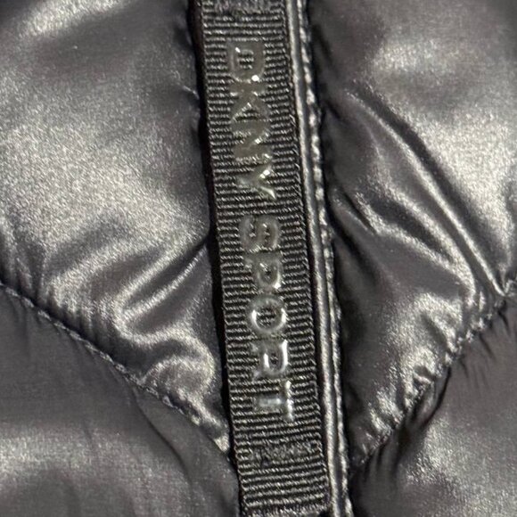 🔥 DKNY SPORT Quilted Puffer Vest – Reversible, Cozy & Stylish! - Picture 10 of 14